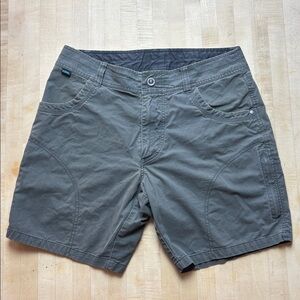 Kuhl Shorts Men’s Size 33 Green Vintage Patina Dye Cargo Hiking Outdoor